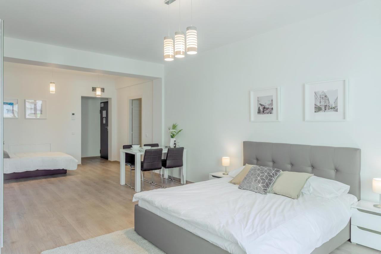Atlas Unirii: Upscale Flats In The Heart Of Bucharest! ภายนอก รูปภาพ