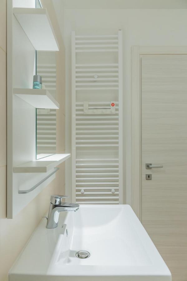 Atlas Unirii: Upscale Flats In The Heart Of Bucharest! ภายนอก รูปภาพ