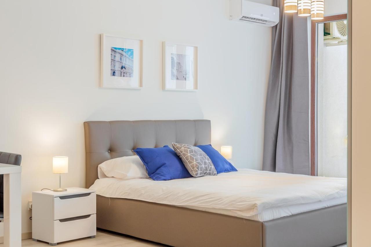 Atlas Unirii: Upscale Flats In The Heart Of Bucharest! ภายนอก รูปภาพ